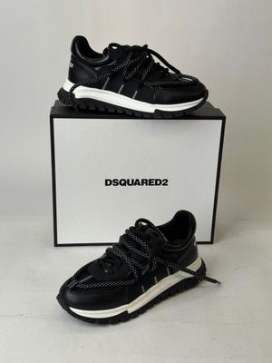 dsquared2 sneakers in black and white
