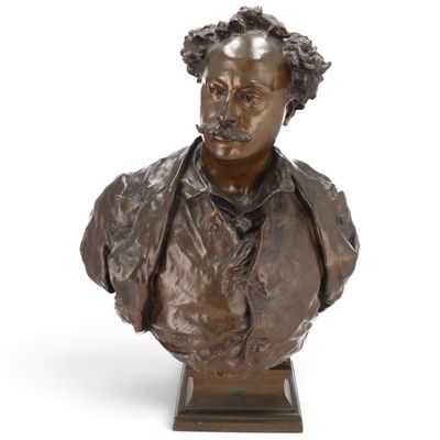 buste en bronze représentant un homme aux cheveux bouclés et à la barbe