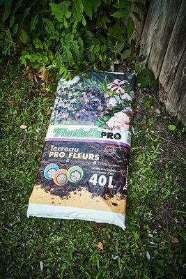 FLORABELLAPRO - Terreau PRO FLEURS - 40L - Avec rétenteur d'…
