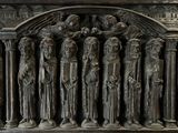 a statue of a group of people standing together