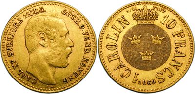 a gold sovereign coin with a crown on the front and a crown on the back