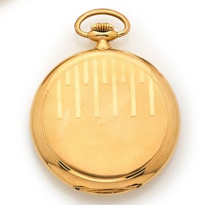 LIP Montre chronomètre en or jaune (750) cadran signé à chif…