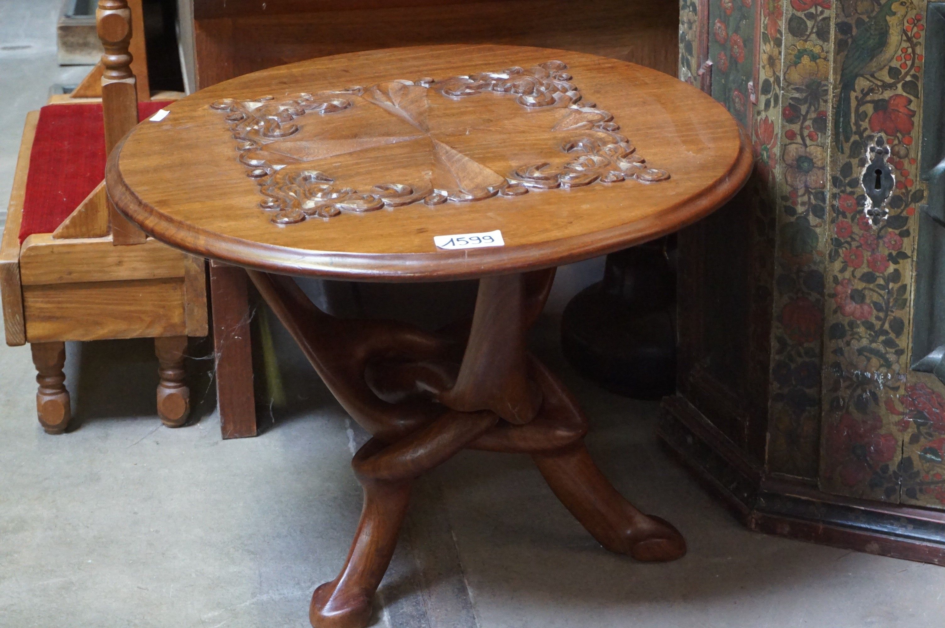 Table d'appoint vintage africaine - bois tropical - avec piè…