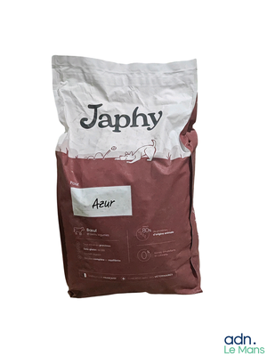 un sac de nourriture posé sur une table