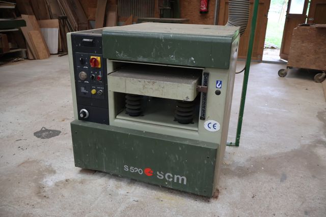 Raboteuse SCM S520 de 1997. Visite le mercredi 17 juillet de 09h0...