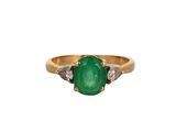 bague ovale en émeraude et diamant