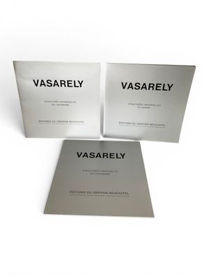 trois cartes portant l'inscription « vasarelly » sur fond blanc