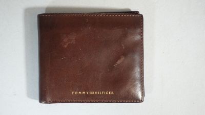 TOMMY HILFIGER Portefeuille en cuir marron