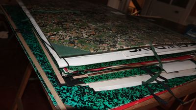 LOT de 5 cartons à dessin à comprenant un lot d'affiches. - Photo 1