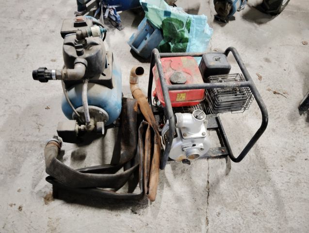Pompe de surface thermique moteur 4.5cv. 4 temps, avec tuyau. Non...