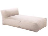 une photo d'un canapé sur lequel est posé un coussin