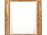 un cadre photo doré avec un fond blanc et un fond blanc