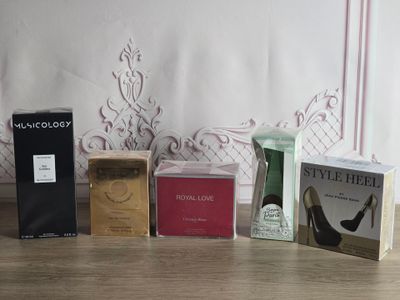 Ensemble d'environ 60 parfums MUSICOLOGY, PARFUM PRECIEUX, CHRISTIAN B - Photo 1