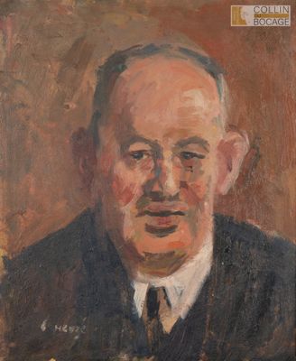 portrait d'un homme en costume-cravate, assis devant un fond marron
