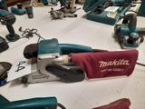 many tools that are sitting on a table together