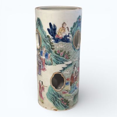 Chine, XIXe siècle Porte perruque en porcelaine et émaux de … - Photo 1