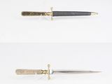 trois vues différentes d'un couteau avec un manche doré et un manche noir