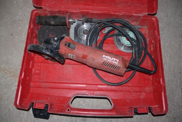 HILTI : meuleuse 125 AG-125-19SE. Visite le mercredi 17 juillet d...