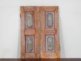 paire de portes anciennes en bois peint avec des panneaux vitrés