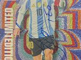 Carte de football argentine signée par Lionel Messi, avec les mentions « COAE » et « COAE »