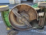 a machine that is sitting on the side of the road