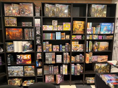 Sur désignation à 38300 BOURGOIN-JALLIEU: Stock de jeux de société neu - Photo 1