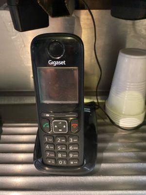 Lot de 2 téléphones sans fil de marque GIGASET et PHILIPS VE…