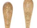 paire de cuillères anciennes avec cher et cher cher cher cher cher cher cher cher cher cher cher cher cher cher cher cher cher cher cher cher cher cher cher