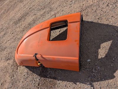 Capot de nacelle JLG (Côté réservoir)