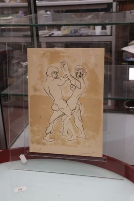 un dessin représentant deux hommes en train de lutter dans une vitrine