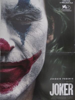 affiche du film Batman sur laquelle est peint le visage du Joker
