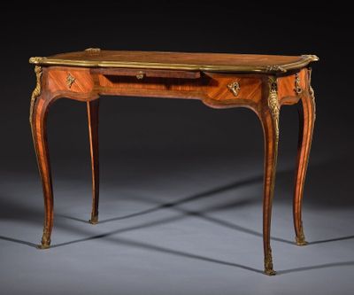 an image of a small table with a drawer on top of it