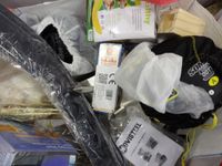 Palette de + de 30 objets divers et variés neufs et occasion…