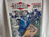 une image représentant la couverture d'un magazine sur laquelle figure une femme allongée par terre