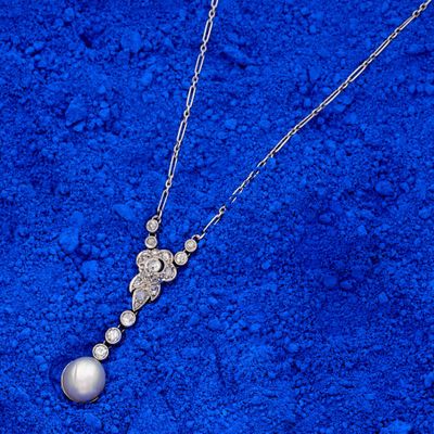 Collier pendentif en platine (850e), composé d'une maille ch…