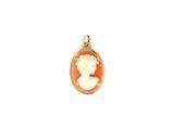un pendentif camée plaqué or représentant une femme de profil
