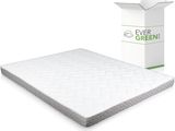 Le matelas « Ever Green » se trouve à côté d'un carton