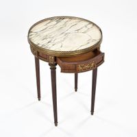 Table bouillote en acajou et placage d'acajou ceinture compa… (photo 3)