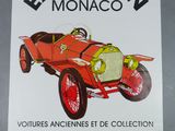 affiche représentant un ancien modèle de voiture exposé dans un musée