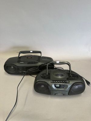 DEUX LECTEURS CD SANYO ET ALBA - Photo 1