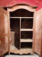 Armoire en merisier à corniche ceintrée (photo 4)