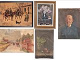 Des tableaux représentant un homme et un chien sont accrochés au mur.
