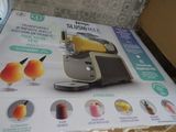 a box that has a picture of a juicer on it