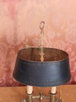 LAMPE BOUILLOTTE en bronze à deux lumières, l'abat-jour oval… (photo 4)
