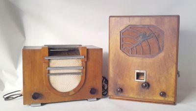RADIO L.L. 2 postes radio français en bois de placage : type…