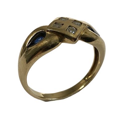 BAGUE en or 750/1000 sertie en carré de 4 diamants et 2 saph…