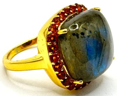 Bague plaquée or avec labradorite et grenats
