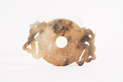 a picture of a donut with a hole in the middle