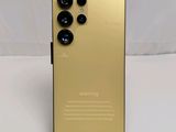 a close up of the back of a gold samsung galaxy note 10
