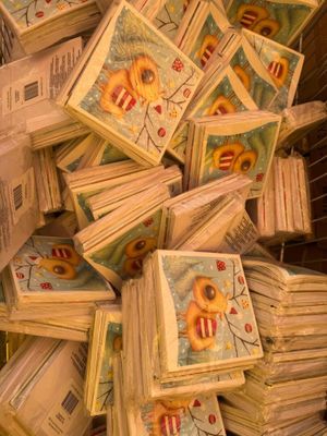 une pile de livres empilés les uns sur les autres